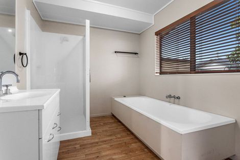 Photo of property in 7 Olive Grove, Edgecumbe, 3120