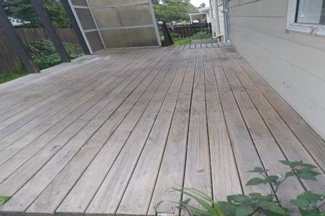 Photo of property in 2/3 Etherton Drive, Weymouth, Auckland, 2103