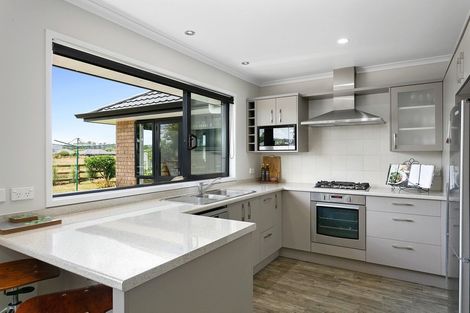 Photo of property in 4 Twin Willow Close, Cambridge, 3434