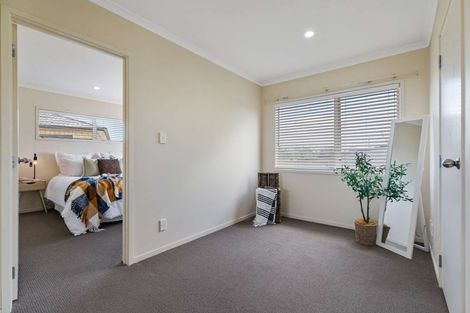 Photo of property in 34 Aitkenhead Court, Parakai, 0830