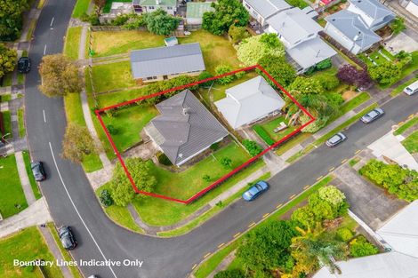 Photo of property in 81 Ennis Avenue, Pakuranga Heights, Auckland, 2010