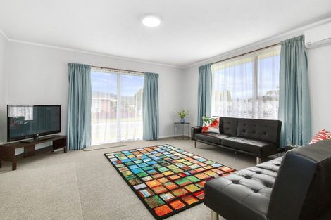 Photo of property in 102 Pasadena Crescent, Totara Park, Upper Hutt, 5018