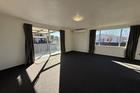 Photo of property in 1 Reeves Close, Fairview Downs, Hamilton, 3214