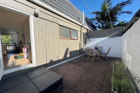 Photo of property in 1/801 Beach Road, Browns Bay, Auckland, 0630