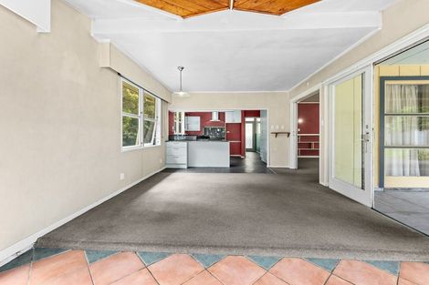 Photo of property in 1252 Devon Road, Sentry Hill, New Plymouth, 4373