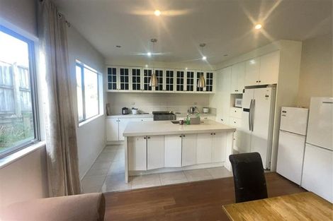 Photo of property in 41 Nimstedt Avenue, Oteha, Auckland, 0632