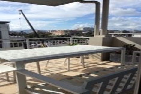 Photo of property in 8a Madeira Lane, Grafton, Auckland, 1023