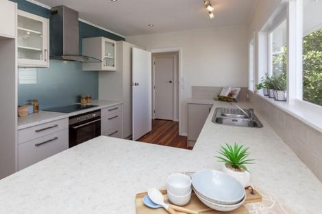 Photo of property in 9b The Esplanade, Raumati South, Paraparaumu, 5032