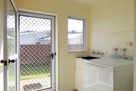 Photo of property in 12 Courthouse Lane, Coromandel, 3506