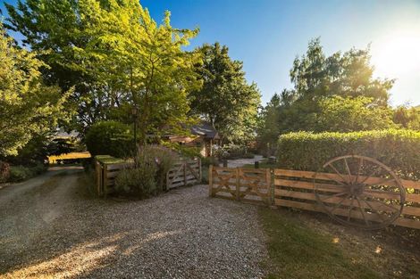 Photo of property in 59 Mountain View Road, Dalefield, Queenstown, 9371