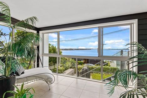 Photo of property in 28 Mount Pleasant Road, Mount Pleasant, Christchurch, 8081