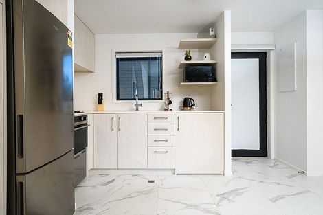 Photo of property in 11/59 Neil Avenue, Te Atatu Peninsula, Auckland, 0610