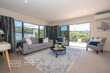 Photo of property in 14 Cosgrove Rise, Riverstone Terraces, Upper Hutt, 5018