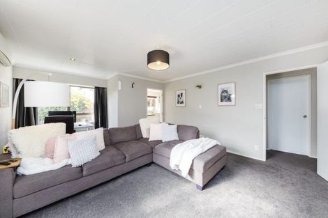 Photo of property in 17b Cecil Place, Cloverlea, Palmerston North, 4412