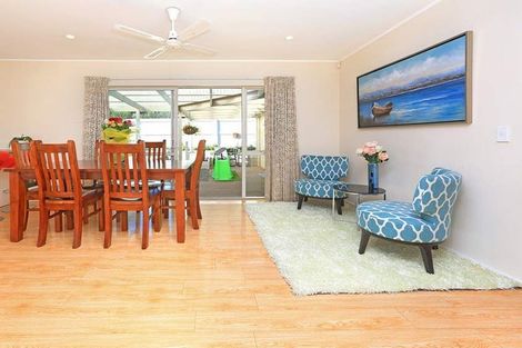 Photo of property in 10 Monivea Place, East Tamaki Heights, Auckland, 2016