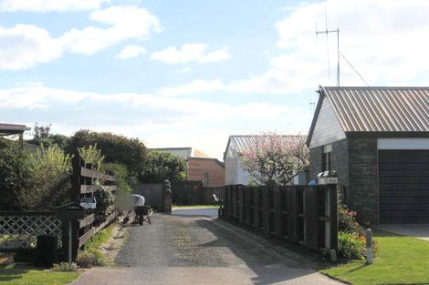 Photo of property in 18 Kane Road, Papamoa Beach, Papamoa, 3118