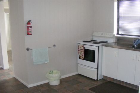 Photo of property in 2 Kowhai Court, Foxton Beach, Foxton, 4815