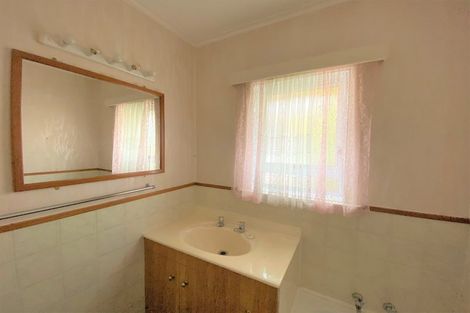 Photo of property in 60 Mclean Avenue, Papatoetoe, Auckland, 2025