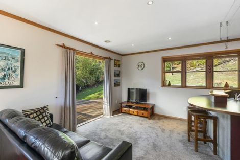 Photo of property in 98 Manuka Street, Stokes Valley, Lower Hutt, 5019