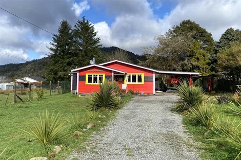 Photo of property in 30 Stafford Street, Blackball, 7804