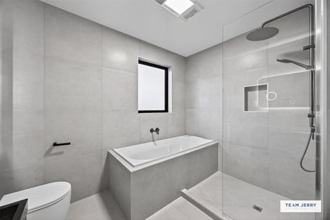 Photo of property in 27 Jandell Crescent, Bucklands Beach, Auckland, 2014