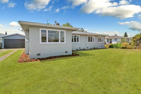 Photo of property in 75 Gordon Street, Dannevirke, 4930