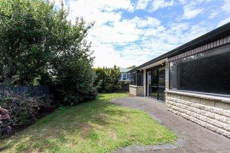 Photo of property in 1a Turakina Street, Merrilands, New Plymouth, 4312