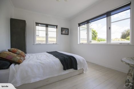 Photo of property in 38 Bannerman Road, Morningside, Auckland, 1022