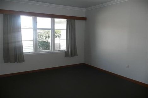 Photo of property in 6 Woodleigh Street, Frankleigh Park, New Plymouth, 4310