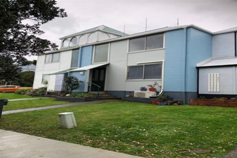 Photo of property in 114 Akaroa Drive, Maupuia, Wellington, 6022