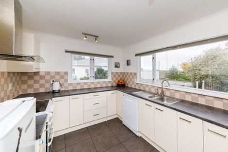 Photo of property in 12 Clive Street, Halcombe, Feilding, 4779