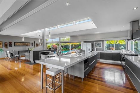 Photo of property in 21 Schopolo Place, Schnapper Rock, Auckland, 0632