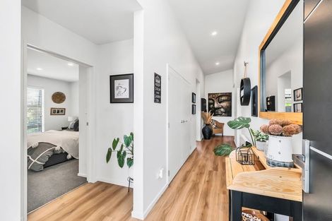 Photo of property in 17 Burrow Street, Rolleston, 7614