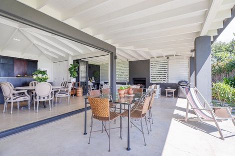 Photo of property in 49 Sarahs Hill, Hahei, Whitianga, 3591