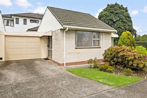 Photo of property in 1/11 Thornton Road, Milford, Auckland, 0620