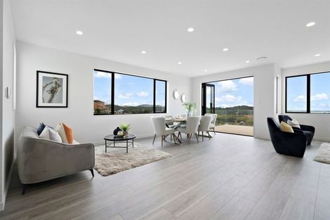 Photo of property in 36 Sunnyheights Road, Orewa, 0931