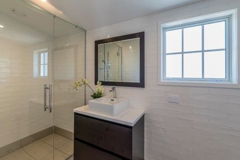 Photo of property in 15 Richmond Avenue, Waikanae, 5036