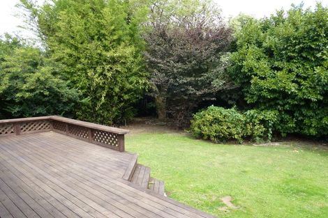 Photo of property in 16 Stirling Crescent, Hokowhitu, Palmerston North, 4410