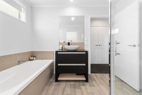 Photo of property in 11 Capstan Close, Pyes Pa, Tauranga, 3112