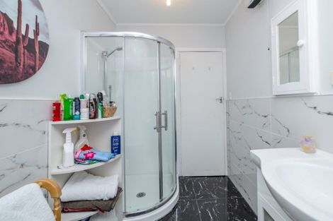 Photo of property in 11 Madden Place, Solway, Masterton, 5810