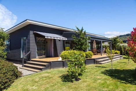 Photo of property in 6 Ataahua Place, Featherston, 5710