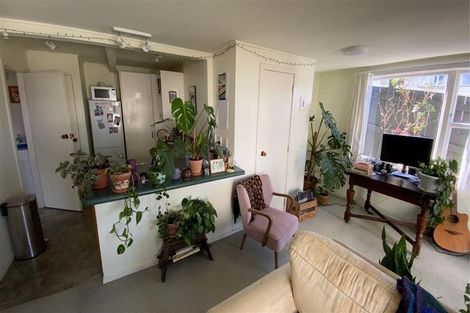 Photo of property in 37 Colombo Street, Newtown, Wellington, 6021