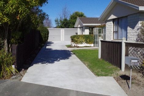 Photo of property in 2/14 Resolution Place, Bryndwr, Christchurch, 8053