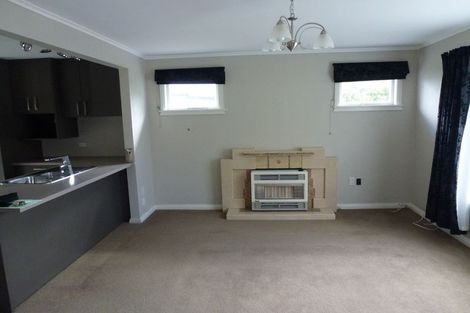 Photo of property in 16 Stirling Crescent, Hokowhitu, Palmerston North, 4410