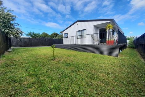Photo of property in 64a Archibald Road, Kelston, Auckland, 0602