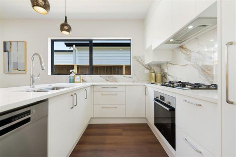 Photo of property in 52 Whakairo Crescent, Gulf Harbour, Whangaparaoa, 0930