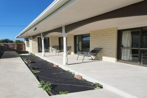 Photo of property in 396 Marine Parade, South New Brighton, Christchurch, 8062