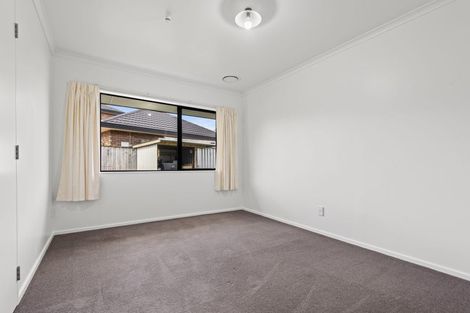 Photo of property in 9 Alpine Grove, Kelvin Grove, Palmerston North, 4414