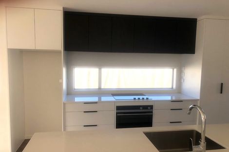 Photo of property in 10 Selkirk Lane, Hamilton Lake, Hamilton, 3204