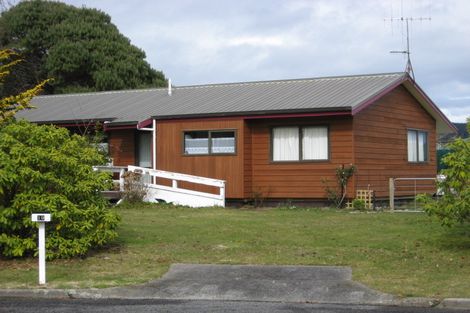 Photo of property in 19 Susan Lane, Kinloch, Taupo, 3377